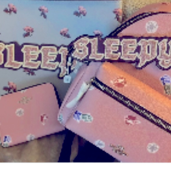 NWT! Coach Disney HTF Snow White 5 set- LARGE price drop-no offers please - Picture 2 of 12